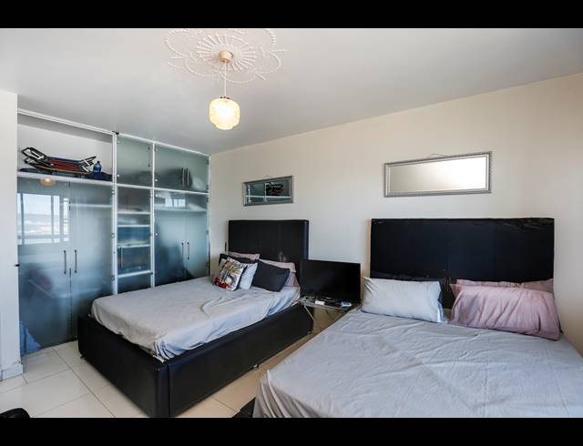 2 BEDROOM APARTMENT FOR SALE IN DURBAN CENTRAL